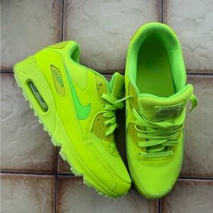 Nike Air Max Neon Green Sneakers
